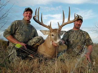 Kansas Trophy Whitetail Bow Hunt 36