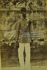 Portret van creoolse man in uniform