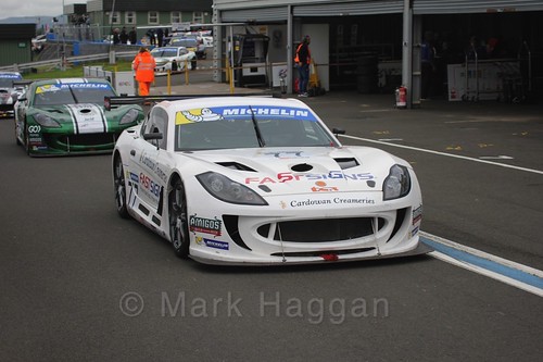 Mark Davies in the Ginetta GT4 Supercup at the BTCC Knockhill Weekend 2016