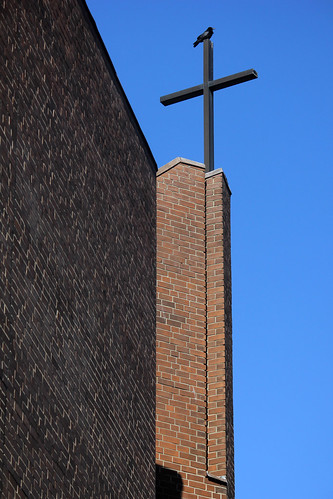 St. Lukas Kirche, Kiel-Wik  (06) • <a style="font-size:0.8em;" href="http://www.flickr.com/photos/69570948@N04/16788575356/" target="_blank">Auf Flickr ansehen</a>
