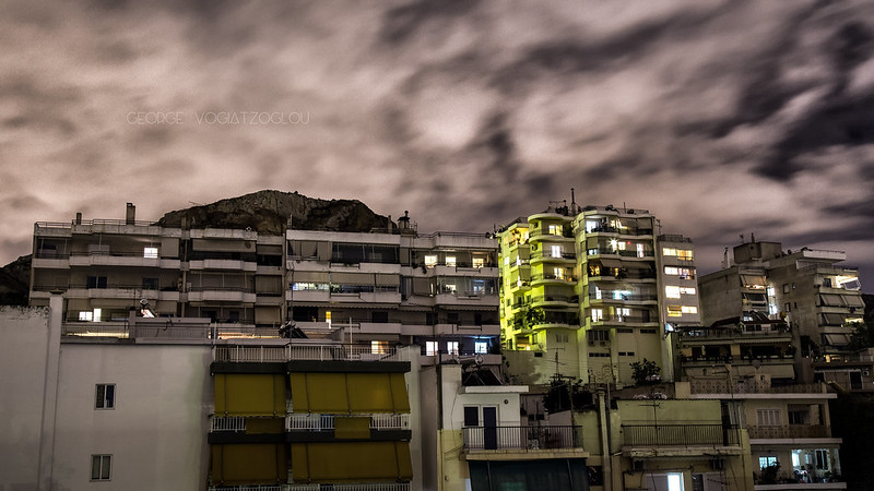 Cloudy urban night<br/>© <a href="https://flickr.com/people/131344481@N05" target="_blank" rel="nofollow">131344481@N05</a> (<a href="https://flickr.com/photo.gne?id=16791517539" target="_blank" rel="nofollow">Flickr</a>)