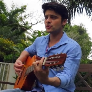 Ator Guilherme Leicam quer ser cantor sertanejo: "Lucco é minha inspiração"