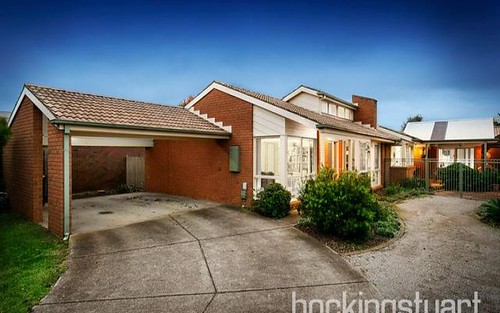 5 Collyer Cl, Brookfield VIC 3338
