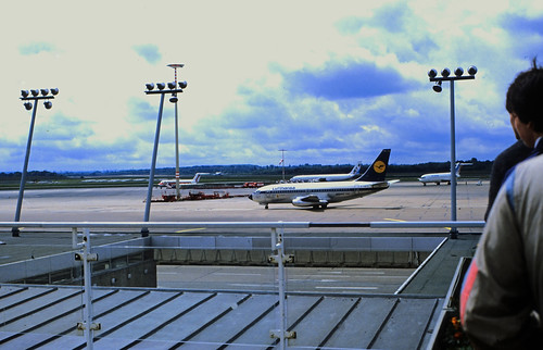 04 Flughafen Hamburg 1983 • <a style="font-size:0.8em;" href="http://www.flickr.com/photos/69570948@N04/16939130827/" target="_blank">Auf Flickr ansehen</a>