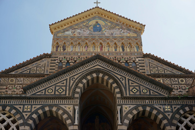 Cattedrale di Sant'Andrea, Amalfi<br/>© <a href="https://flickr.com/people/49354910@N07" target="_blank" rel="nofollow">49354910@N07</a> (<a href="https://flickr.com/photo.gne?id=16626856373" target="_blank" rel="nofollow">Flickr</a>)