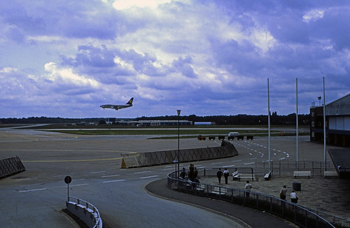 11 Flughafen Hamburg 1983 • <a style="font-size:0.8em;" href="http://www.flickr.com/photos/69570948@N04/17145871382/" target="_blank">Auf Flickr ansehen</a>
