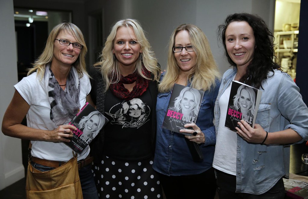 ann-marie calilhanna- beccy cole book launch @ swanson hotel_122