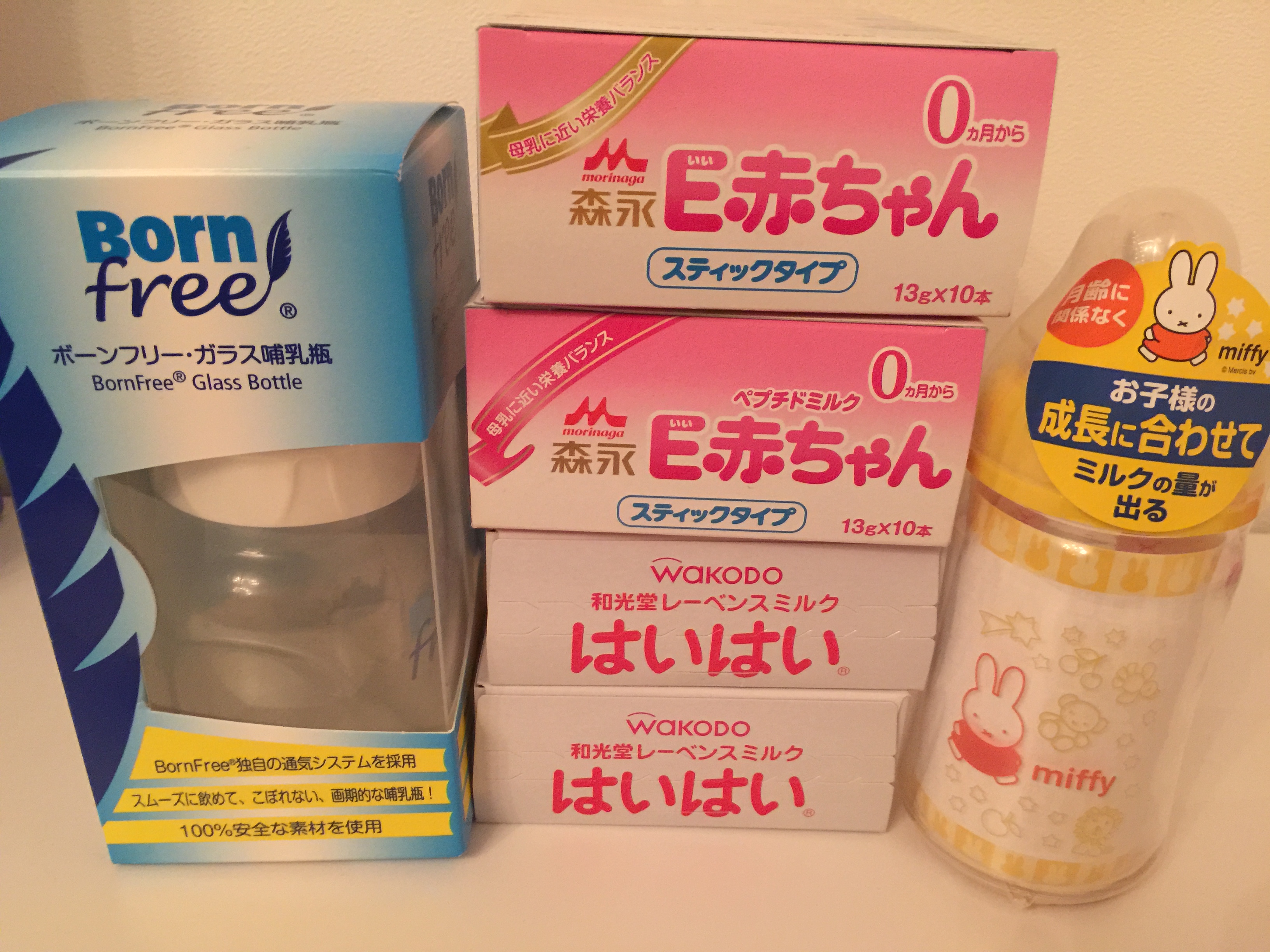３、哺乳瓶２本（未使用）（１０００円） 