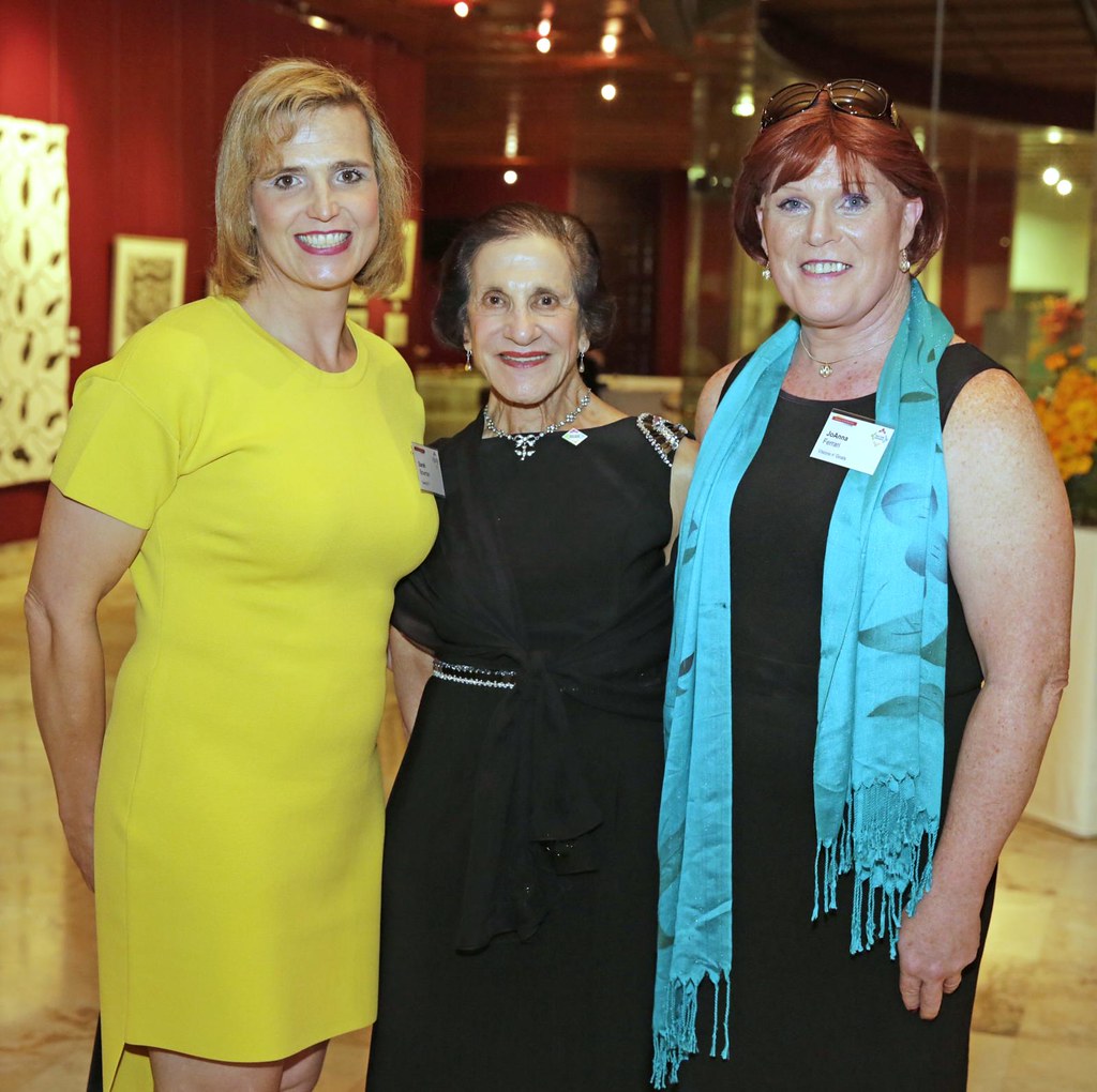 ann-marie calilhanna- out for sydney with marie bashir @ parliment house_540