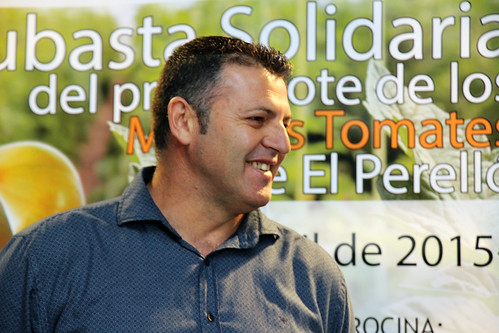 III Subasta Solidaria Tomate El Perelló