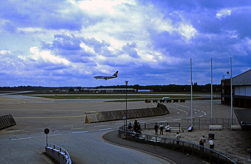 10 Flughafen Hamburg 1983 • <a style="font-size:0.8em;" href="http://www.flickr.com/photos/69570948@N04/16527159423/" target="_blank">Auf Flickr ansehen</a>