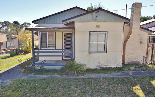 4 First Street, Lithgow NSW