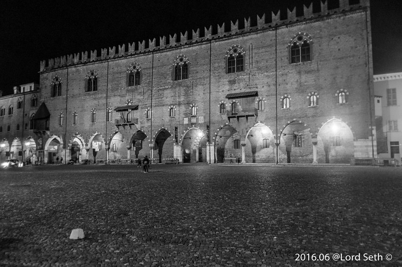 Mantova @Palazzo Ducale<br/>© <a href="https://flickr.com/people/8359324@N08" target="_blank" rel="nofollow">8359324@N08</a> (<a href="https://flickr.com/photo.gne?id=27244304820" target="_blank" rel="nofollow">Flickr</a>)