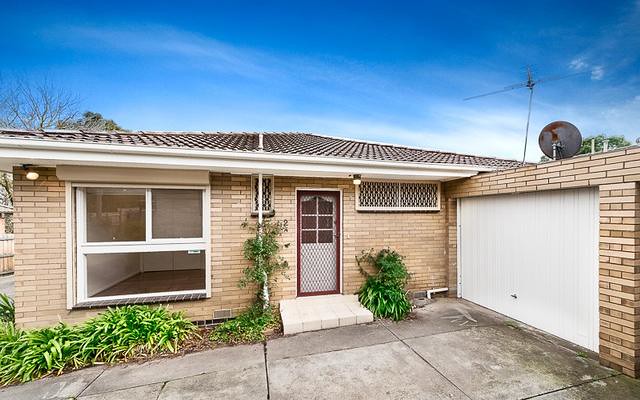 2/20 Wetherby Road, Doncaster Vic 3108