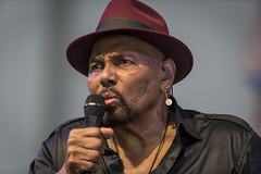 Aaron Neville at Jazz Fest 2015, Day 6, May 2