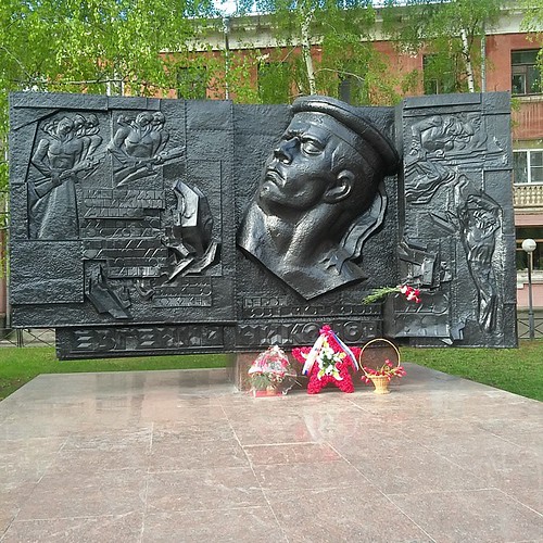 Площадь Евгения Никонова к празднованию юбилея Победы готова. #9мая #Победа #Тольятти #greatvictory_70