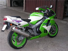kavasaki_zx9r_12 • <a style="font-size:0.8em;" href="http://www.flickr.com/photos/143934115@N07/27430396481/" target="_blank">View on Flickr</a>