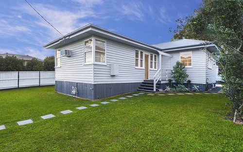 8 Maggs St, Wavell Heights QLD 4012