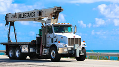Anglų lietuvių žodynas. Žodis truck-crane reiškia n amer. automobilinis kranas lietuviškai.
