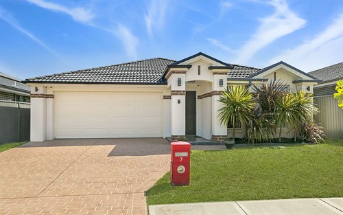 7 Voyager Circuit, Gregory Hills NSW 2557