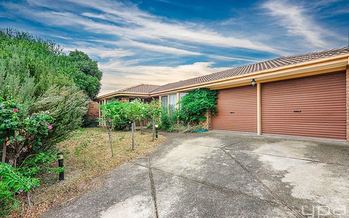6 Bronco Court, Meadow Heights VIC 3048