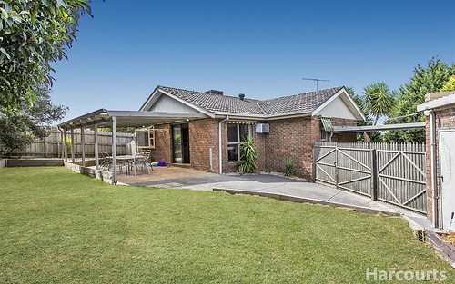 16 William Perry Close, Endeavour Hills VIC 3802