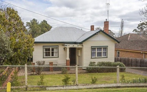 40 Greenhill Avenue, Castlemaine VIC 3450