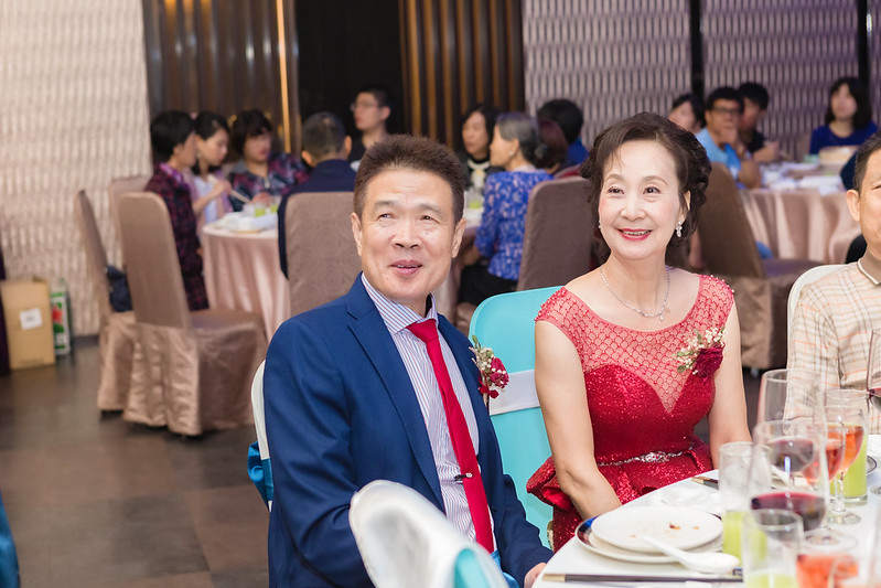 [婚攝] 群逸 & 佳樺 台南東東宴會式場 | 證婚晚宴 | 婚禮紀錄