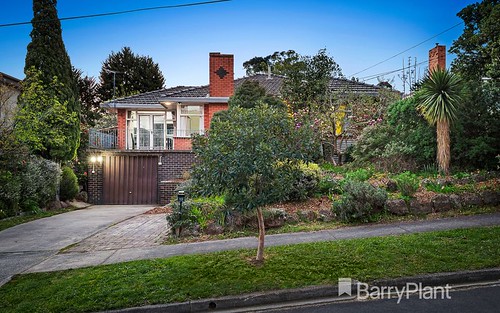 13 Peter Street, Doncaster East VIC 3109