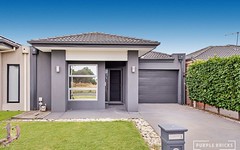22 Pyrenees Road, Clyde VIC