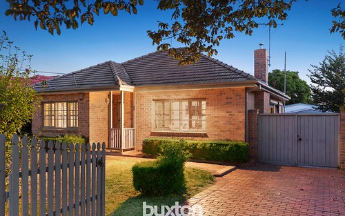 20 George St, Bentleigh East VIC 3165