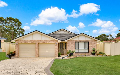 4 Gibbs Place, St Helens Park NSW