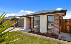 11 PEARL COURT, Cowes Vic