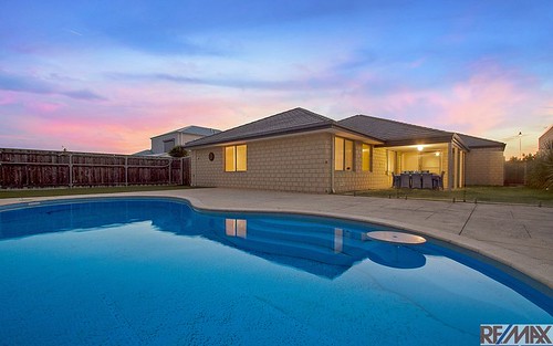 1 Chickasaw Cr, Greenfield Park NSW 2176