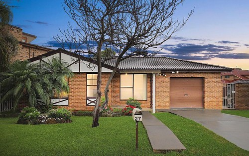 27 Chaucer St, Wetherill Park NSW 2164