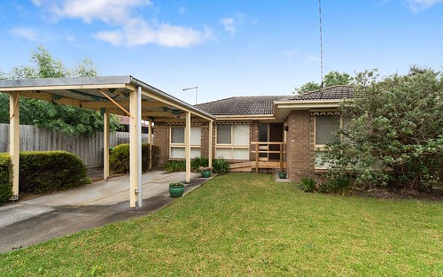 2 Henry Crescent, Seaford VIC 3198