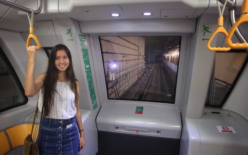 MRT trains in Singapore are fully automated without driver!<br/>© <a href="https://flickr.com/people/81035653@N00" target="_blank" rel="nofollow">81035653@N00</a> (<a href="https://flickr.com/photo.gne?id=45888636344" target="_blank" rel="nofollow">Flickr</a>)