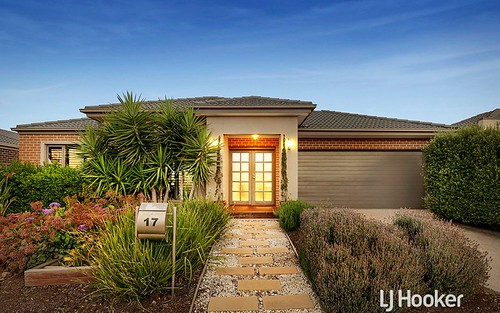 17 Marlin Crescent, Point Cook VIC 3030