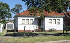 4 GREENACRE RD, Greenacre NSW