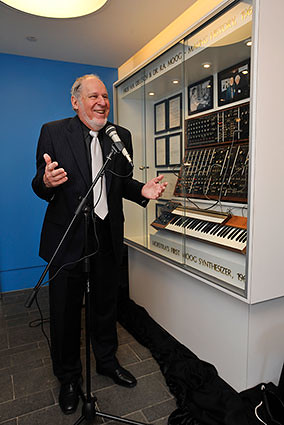Hofstra Honors Professor Emeritus of Music Herbert Deutsch