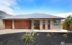 8 Cowdray Crescent, Officer VIC