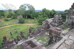 Angkor_Phnom_Bakheng_2014_06
