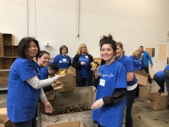 Topline and Nordstrom employees helped feed Seattle's needy. • <a style="font-size:0.8em;" href="http://www.flickr.com/photos/45709694@N06/47489572132/" target="_blank">View on Flickr</a>