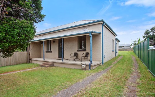 9 Young Street, East Maitland NSW 2323