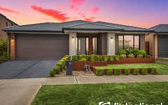 35 Riverstone Boulevard, Clyde North VIC