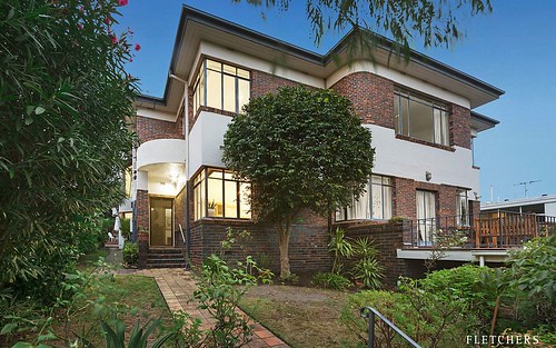 2/10 Westbourne Grove, Camberwell VIC