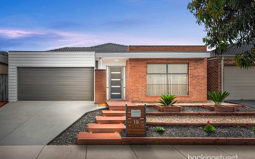 19 Wylie Way, Point Cook VIC 3030