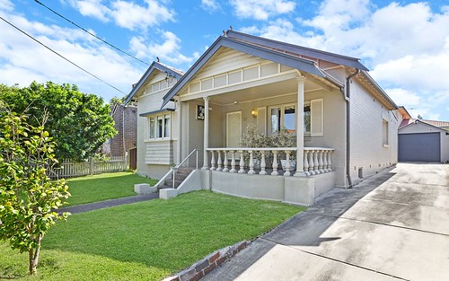 37 Mons St, Russell Lea NSW 2046