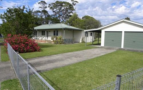 9 Sussex Rd, Sussex Inlet NSW