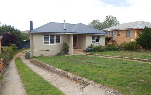 16 Ernest Phillips Ave, Cooma NSW 2630